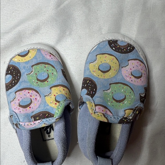 Vans Donut Infant Shoes. Size 2. - Picture 7 of 7